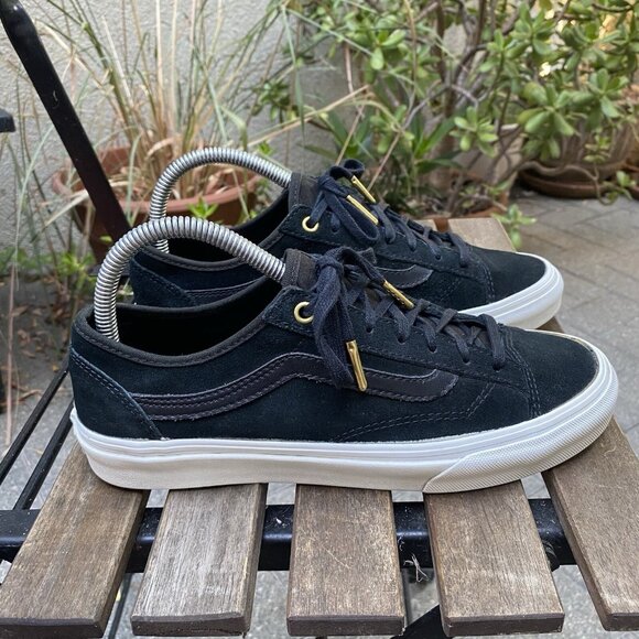 Vans Old Skool Low Skate Shoes Women's 7.5 Men's 6 Black Suede Gold Lace Aglets - Picture 6 of 12